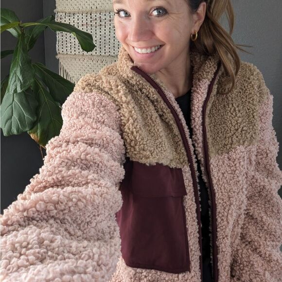 For Love and Lemons Sherpa Jacket - Picture 3 of 10